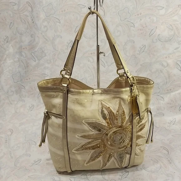 Coach Star Burst Sequin Tote🍁 - Picture 1 of 7